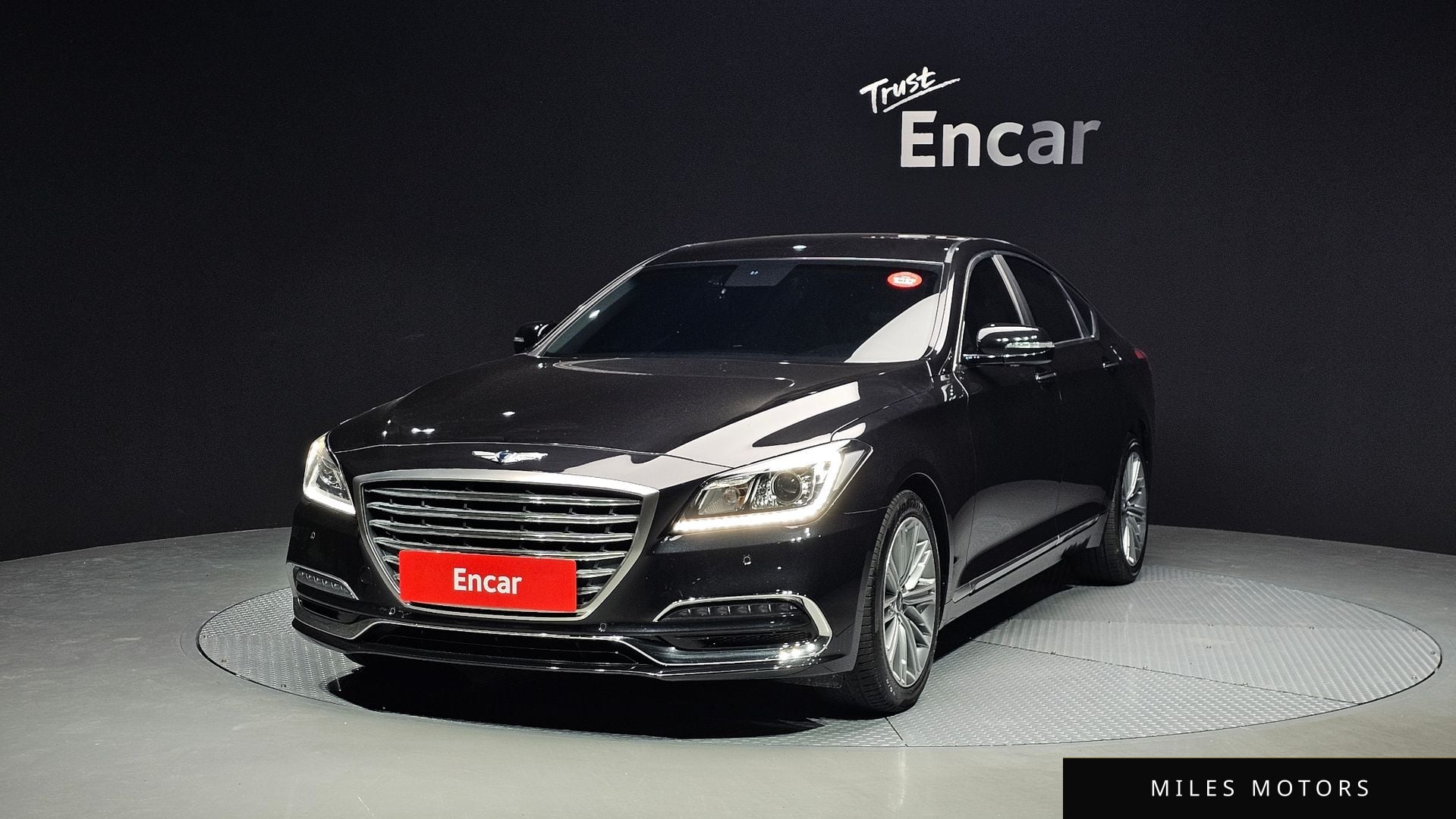 Genesis G80 2018 — фото 1 из 12