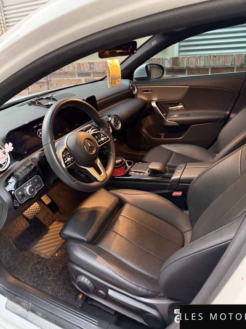 Mercedes-Benz A-Class W177 2022 — миниатюра 8