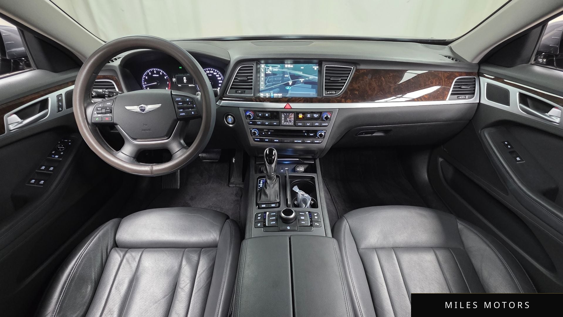 Hyundai Genesis 2016 — миниатюра 7