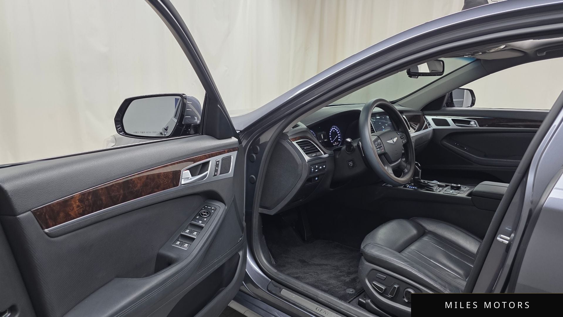 Hyundai Genesis 2016 — миниатюра 10