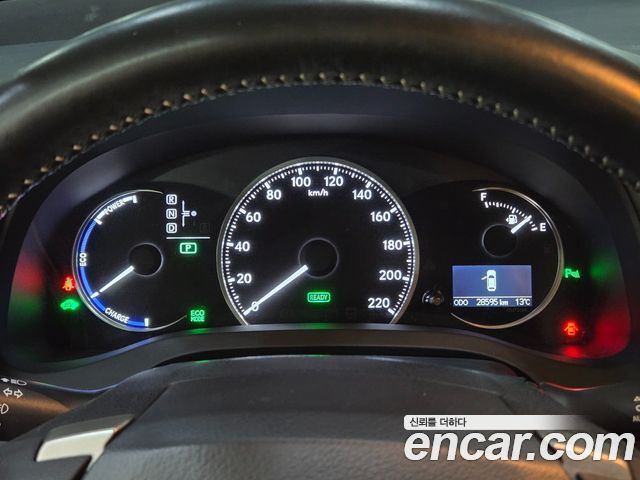 Лексус CT200h 2017 — миниатюра 10