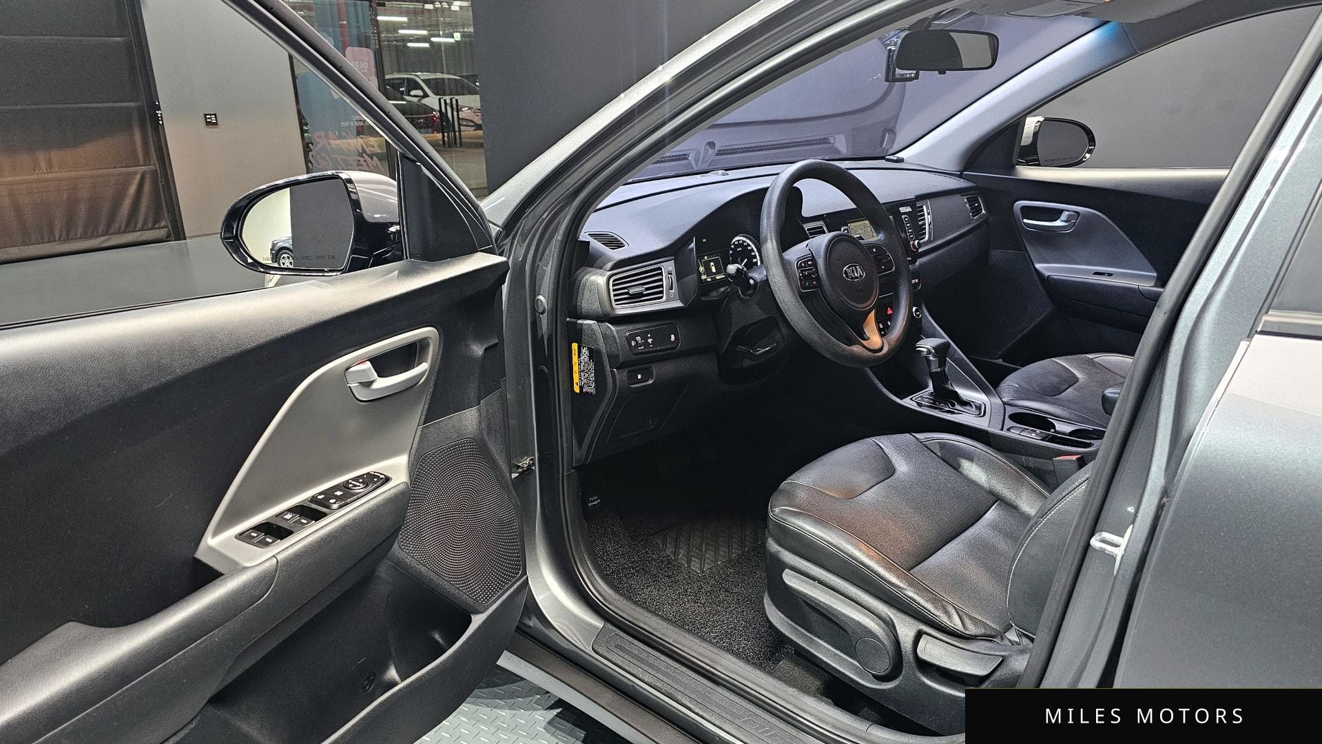 Kia Niro 2017 — миниатюра 11
