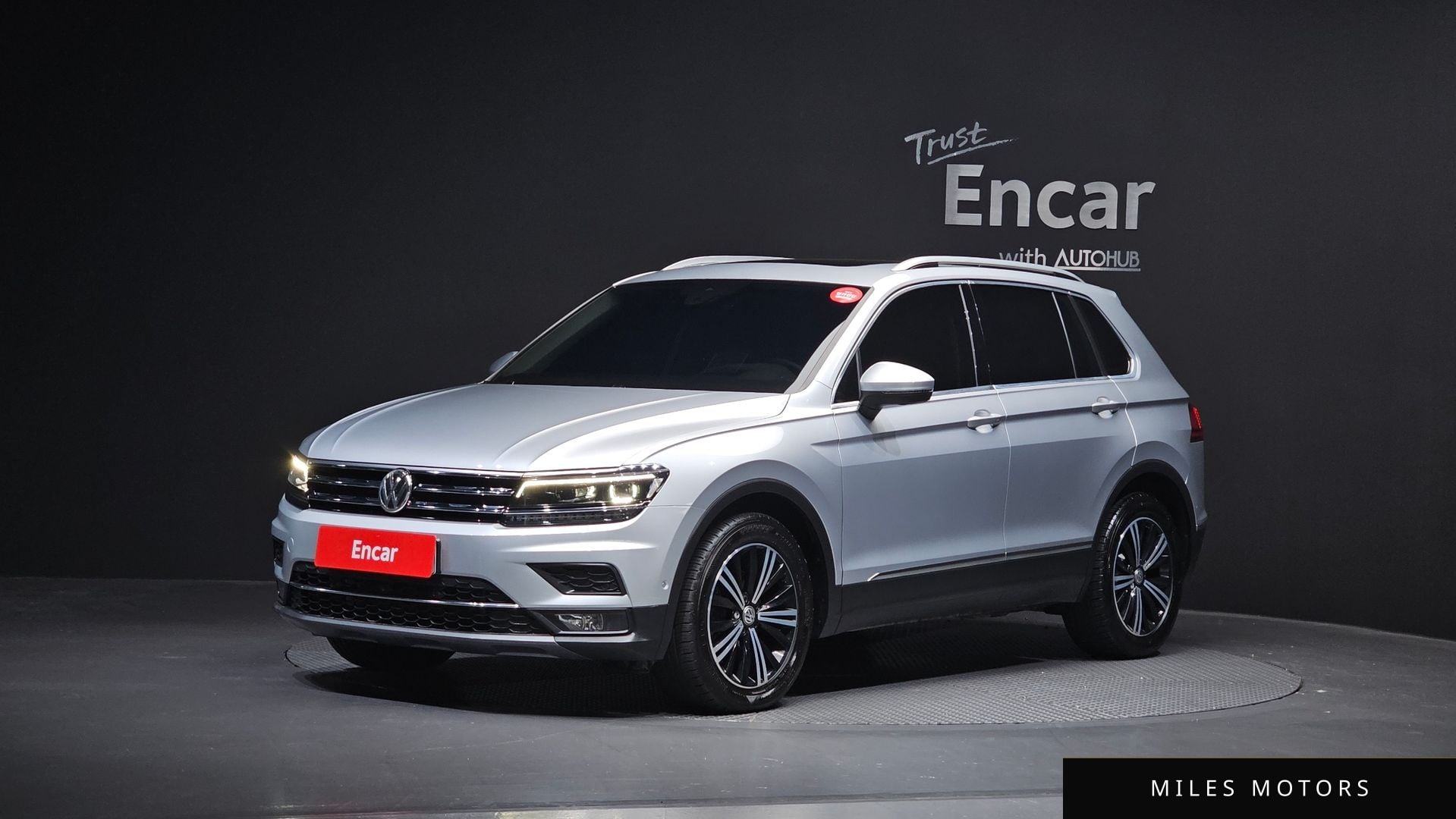 Volkswagen Tiguan 2018 — фото 1 из 12