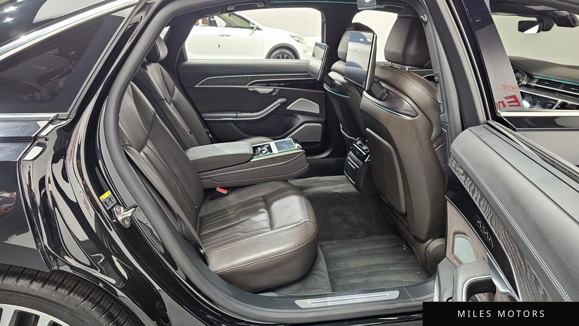 Audi A8 (D5) 2023 — миниатюра 12