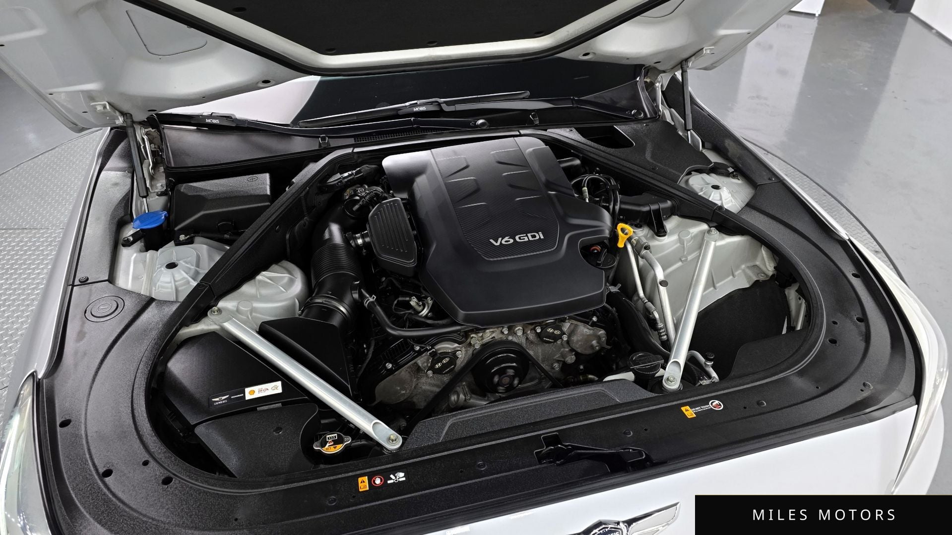 Genesis EQ900 2016 — миниатюра 6