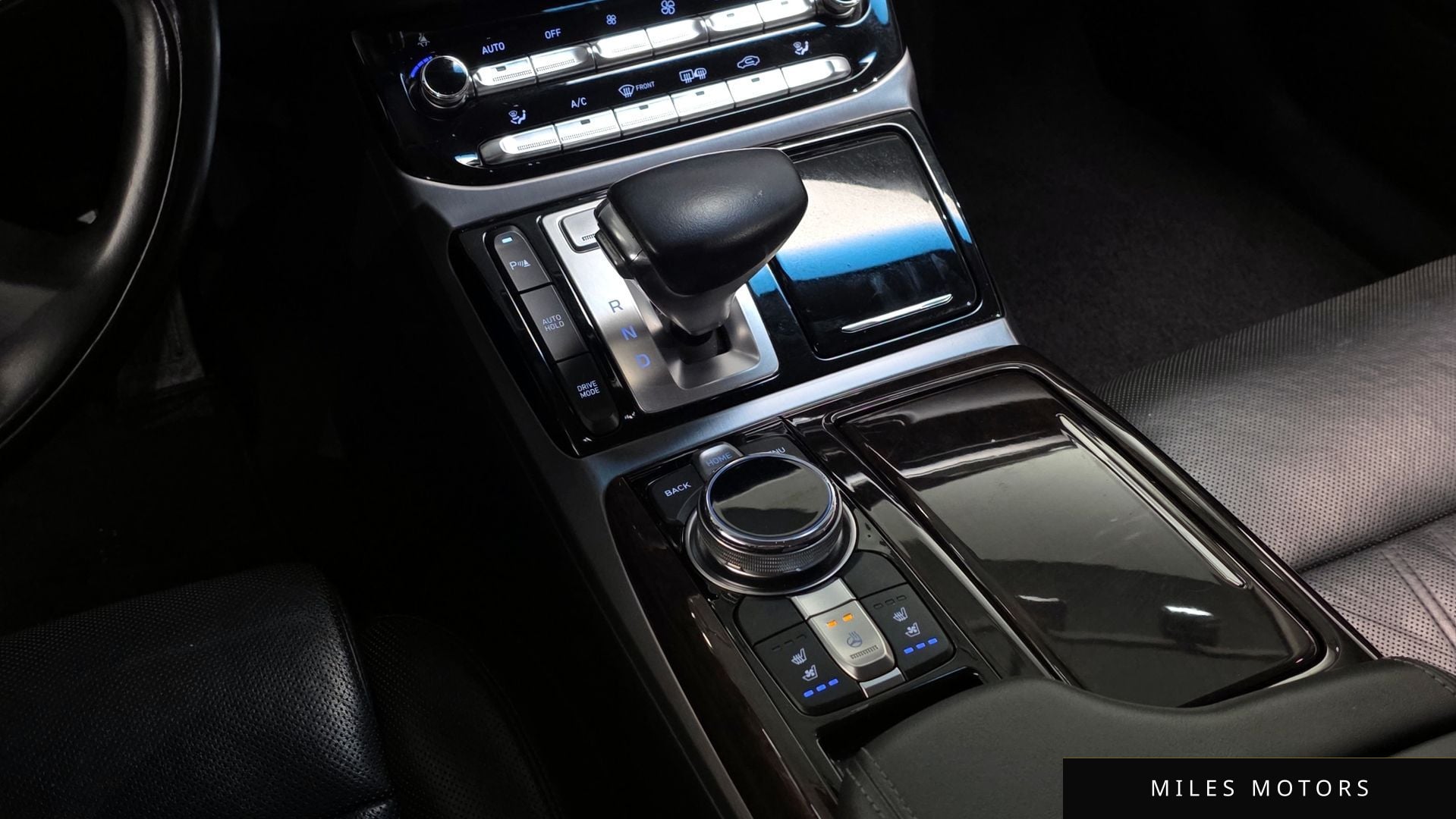 Genesis EQ900 2016 — миниатюра 9