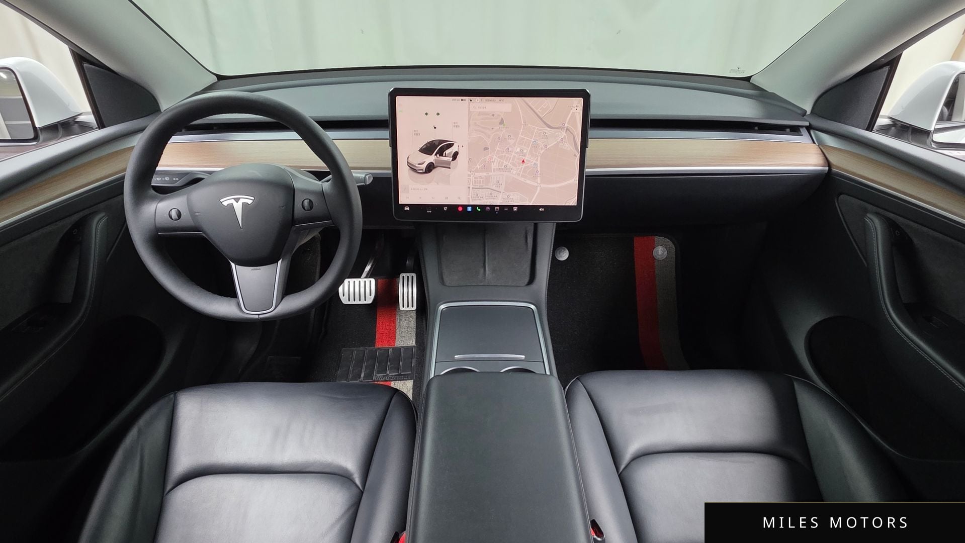 Tesla Model Y 2023 — миниатюра 7