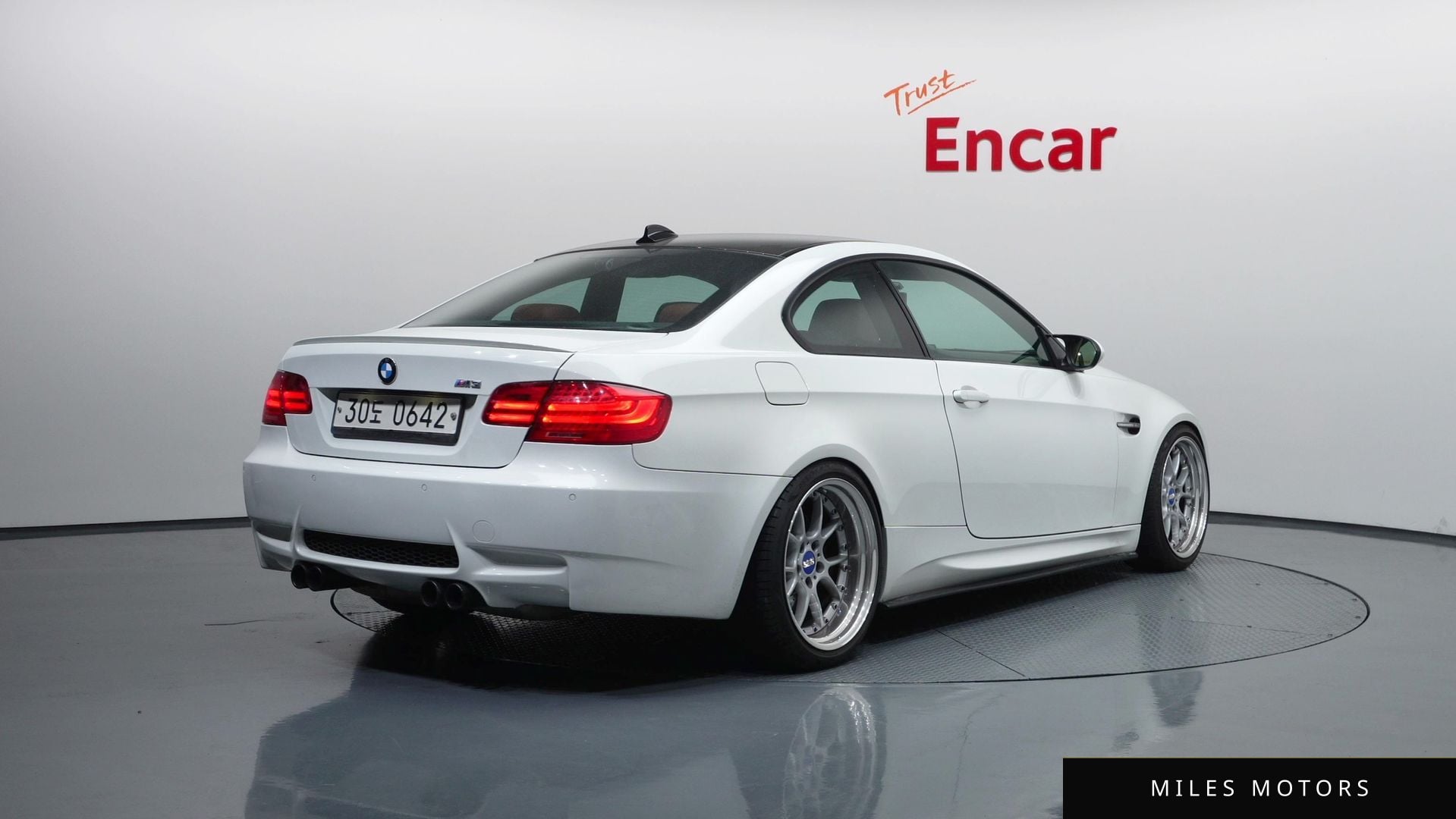 BMW M3 (E90) 2010 — миниатюра 2