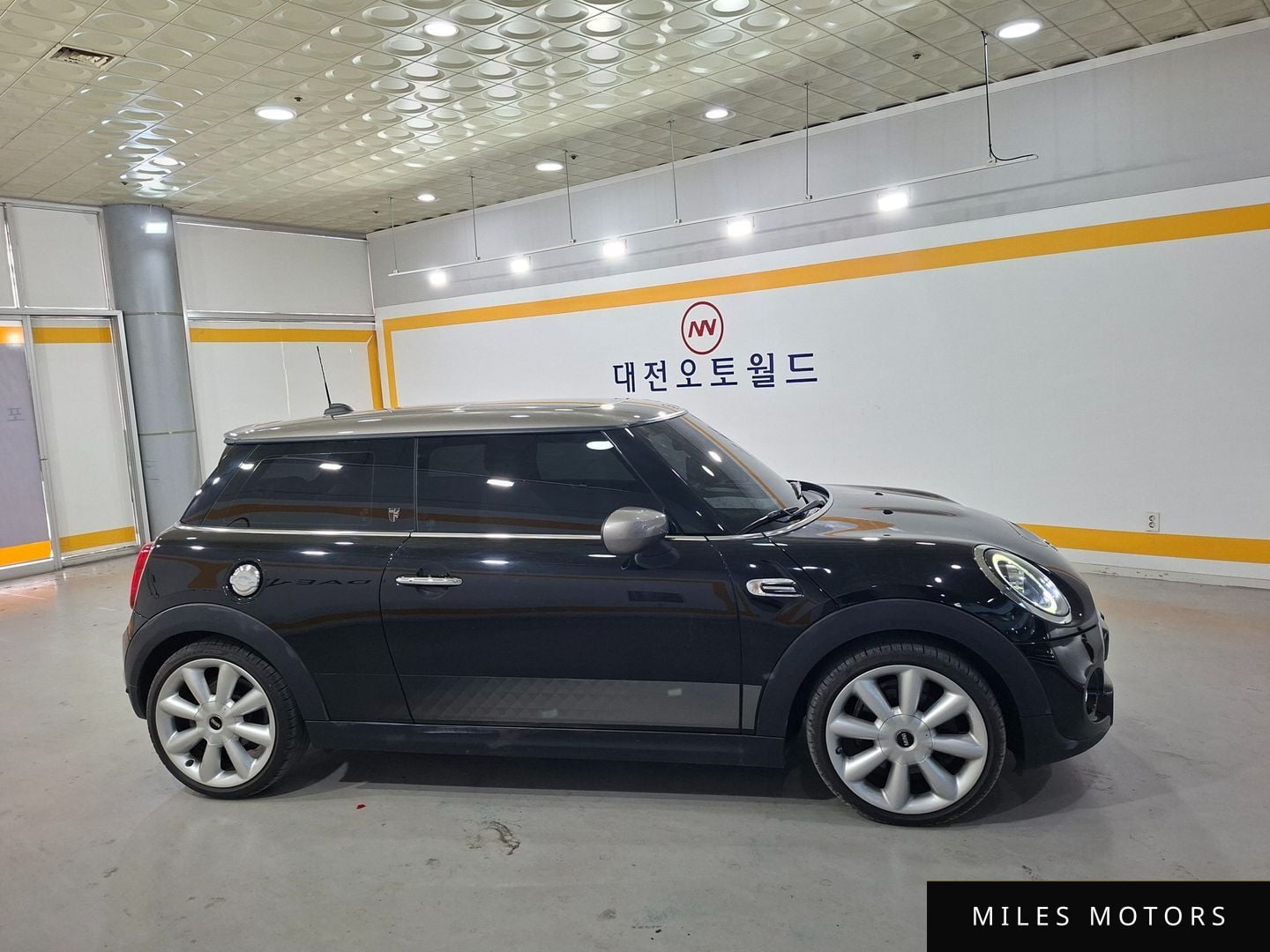 MINI Cooper S 2020 — миниатюра 5