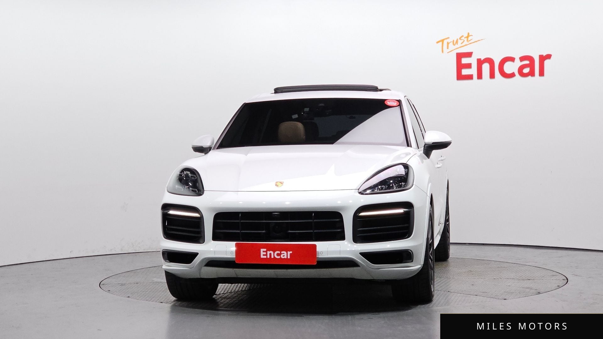 Porsche Cayenne 2019 — миниатюра 3