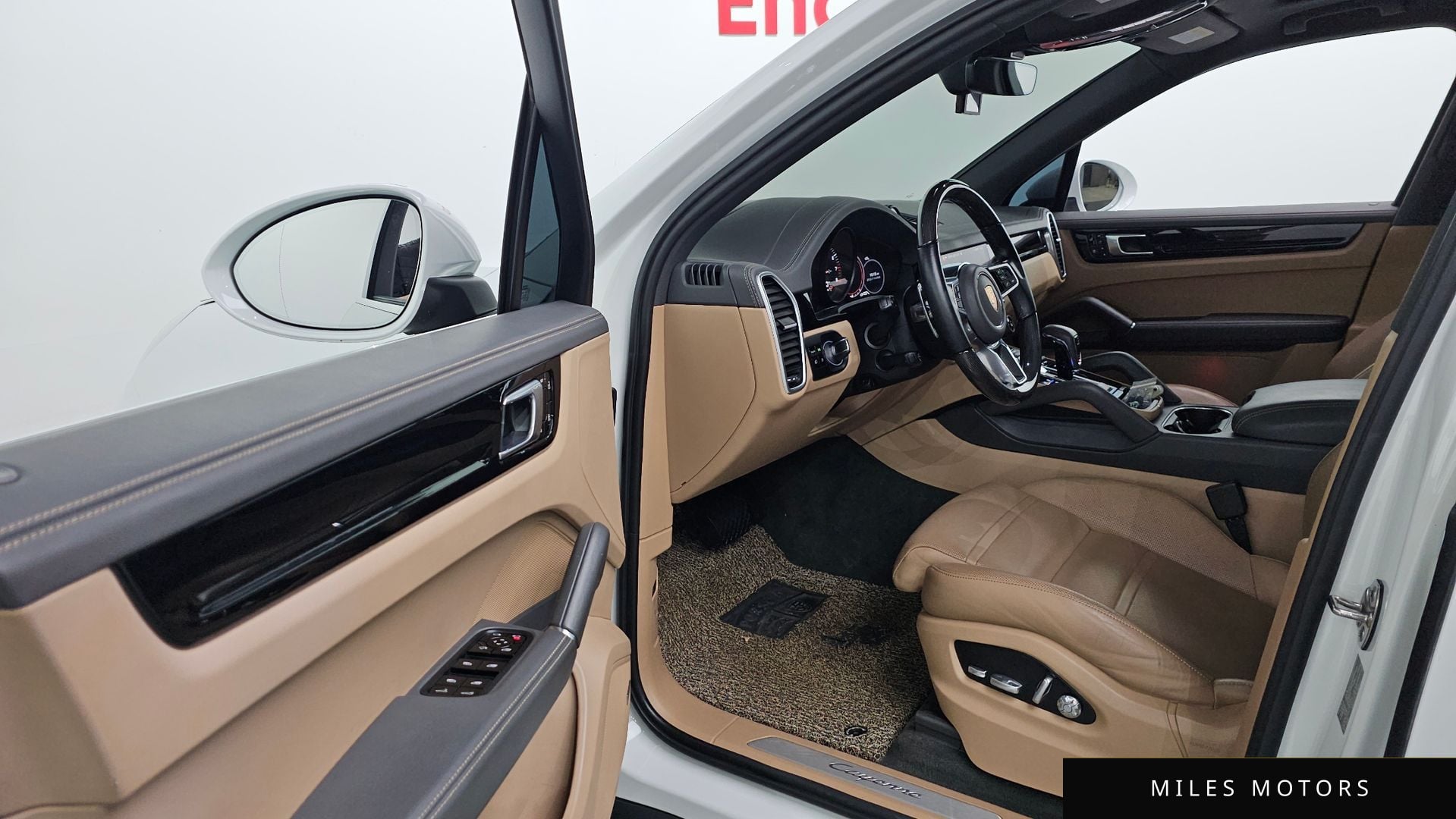 Porsche Cayenne 2019 — миниатюра 10