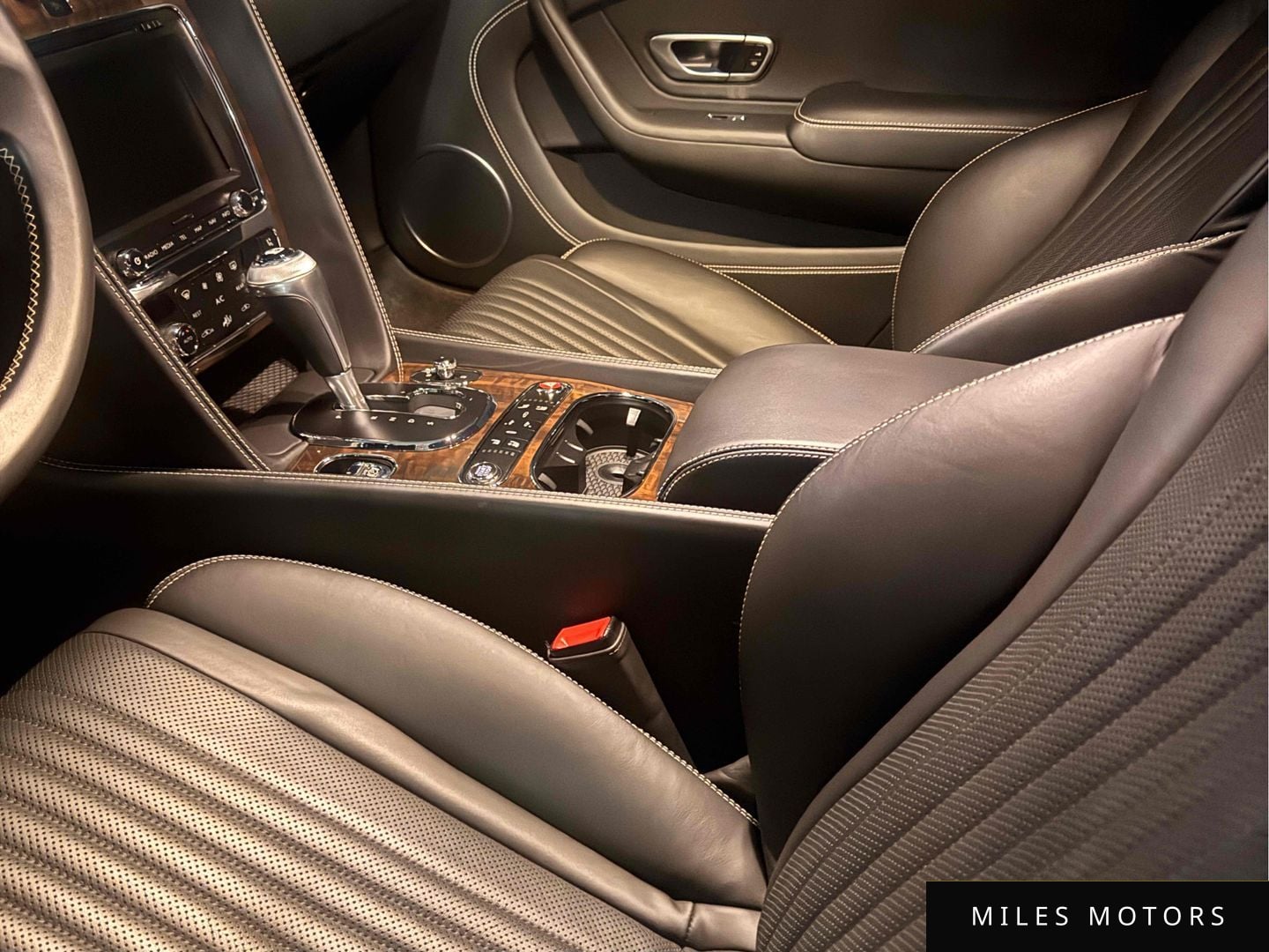 Bentley Continental GT 2017 — миниатюра 7