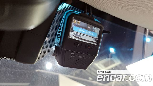 Лексус ES300h 2023 — миниатюра 19