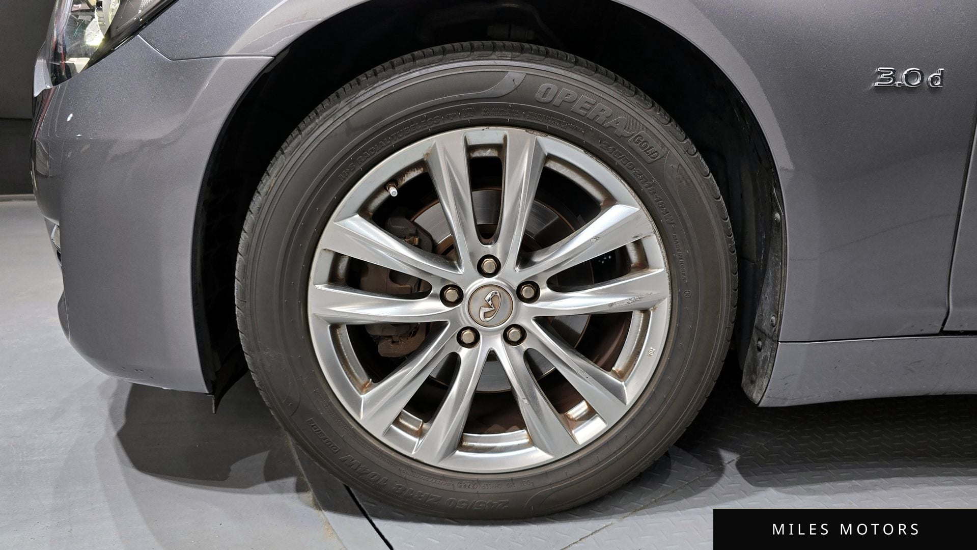 Infiniti Q70 2015 — миниатюра 5
