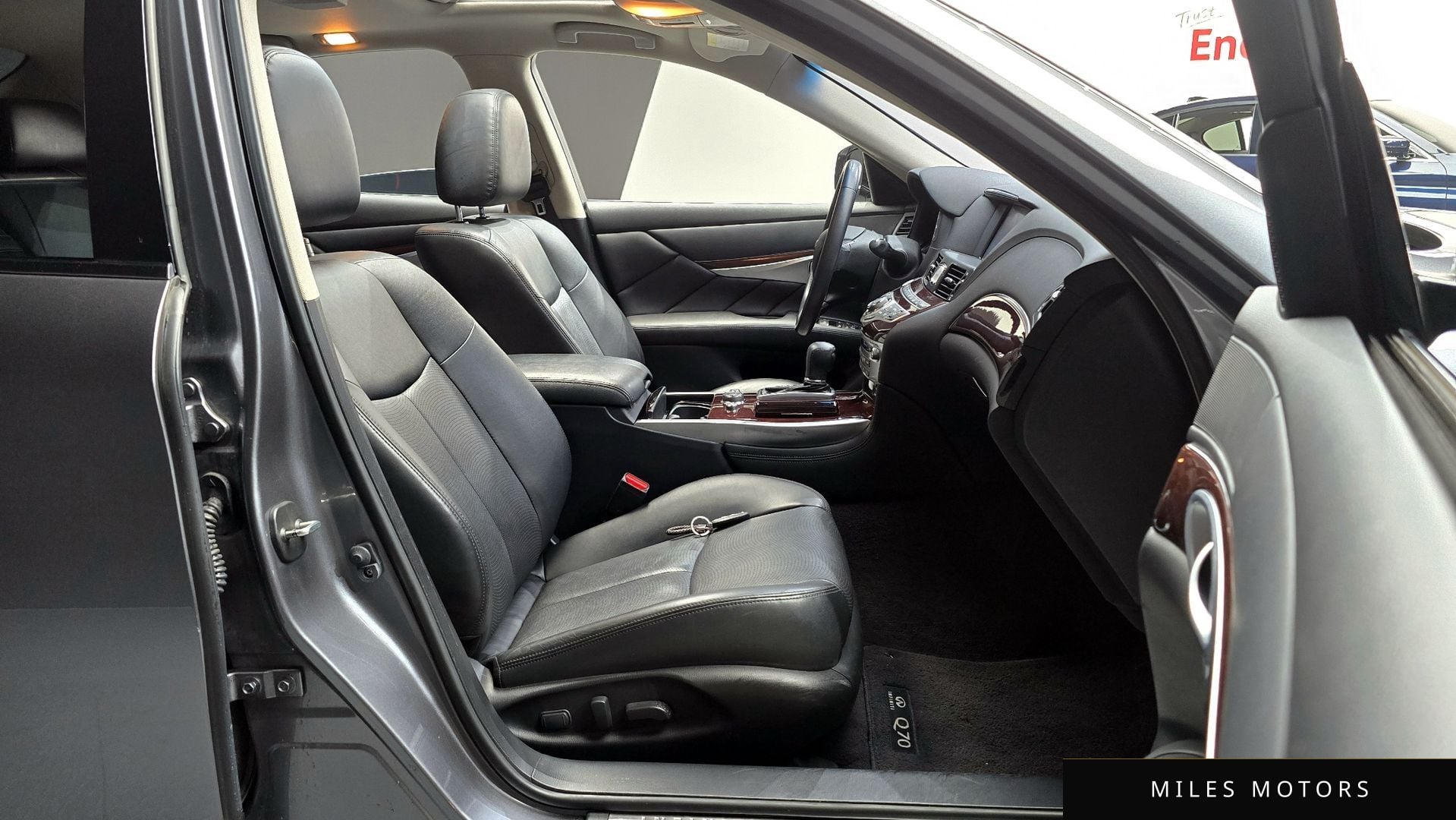 Infiniti Q70 2015 — миниатюра 10
