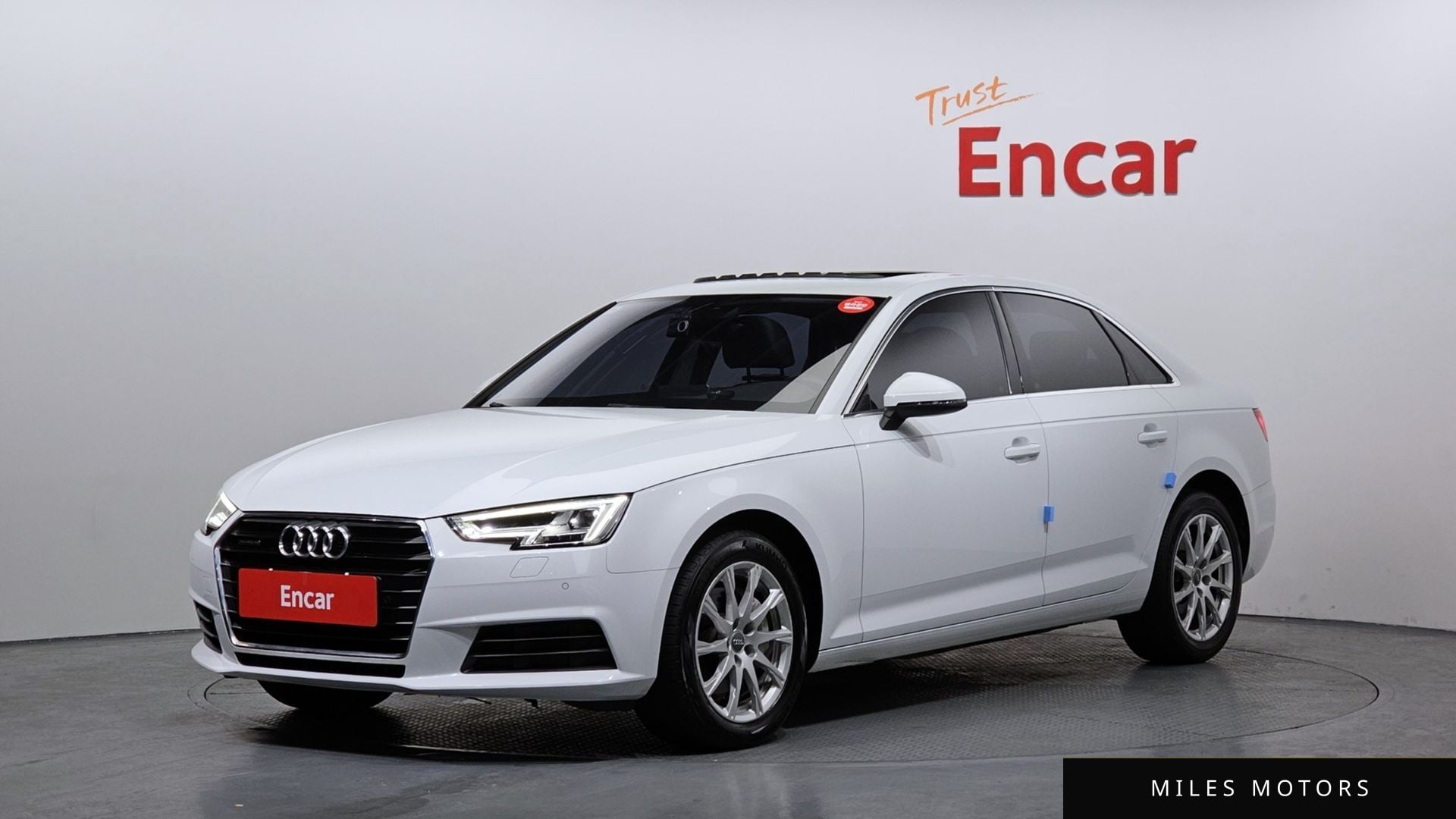 Audi A4 (B9) 2018 — фото 1 из 12