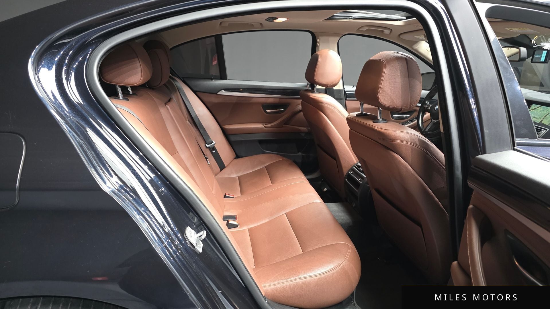BMW 5 Series (F10) 2016 — миниатюра 12