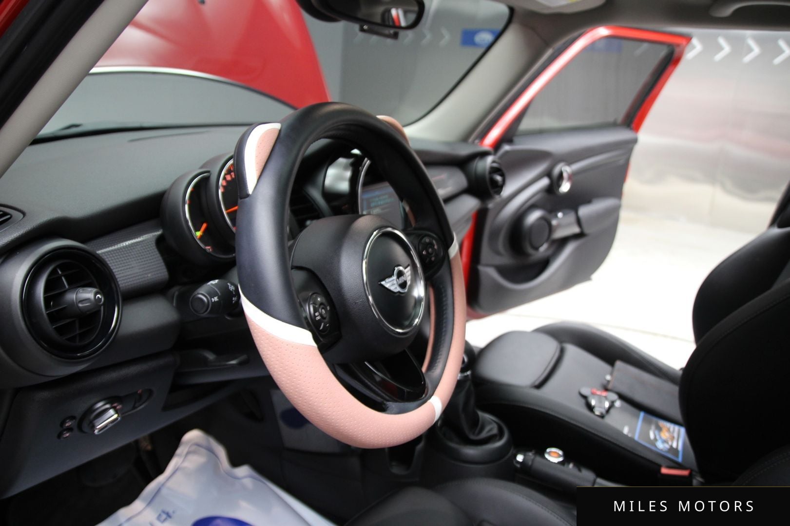 MINI Cooper D 2018 — миниатюра 11