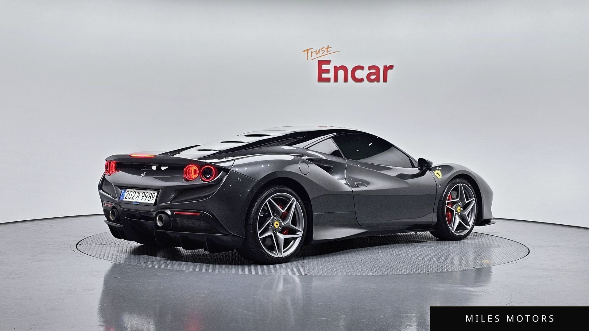 Ferrari F8 트리뷰토 2021 — миниатюра 2