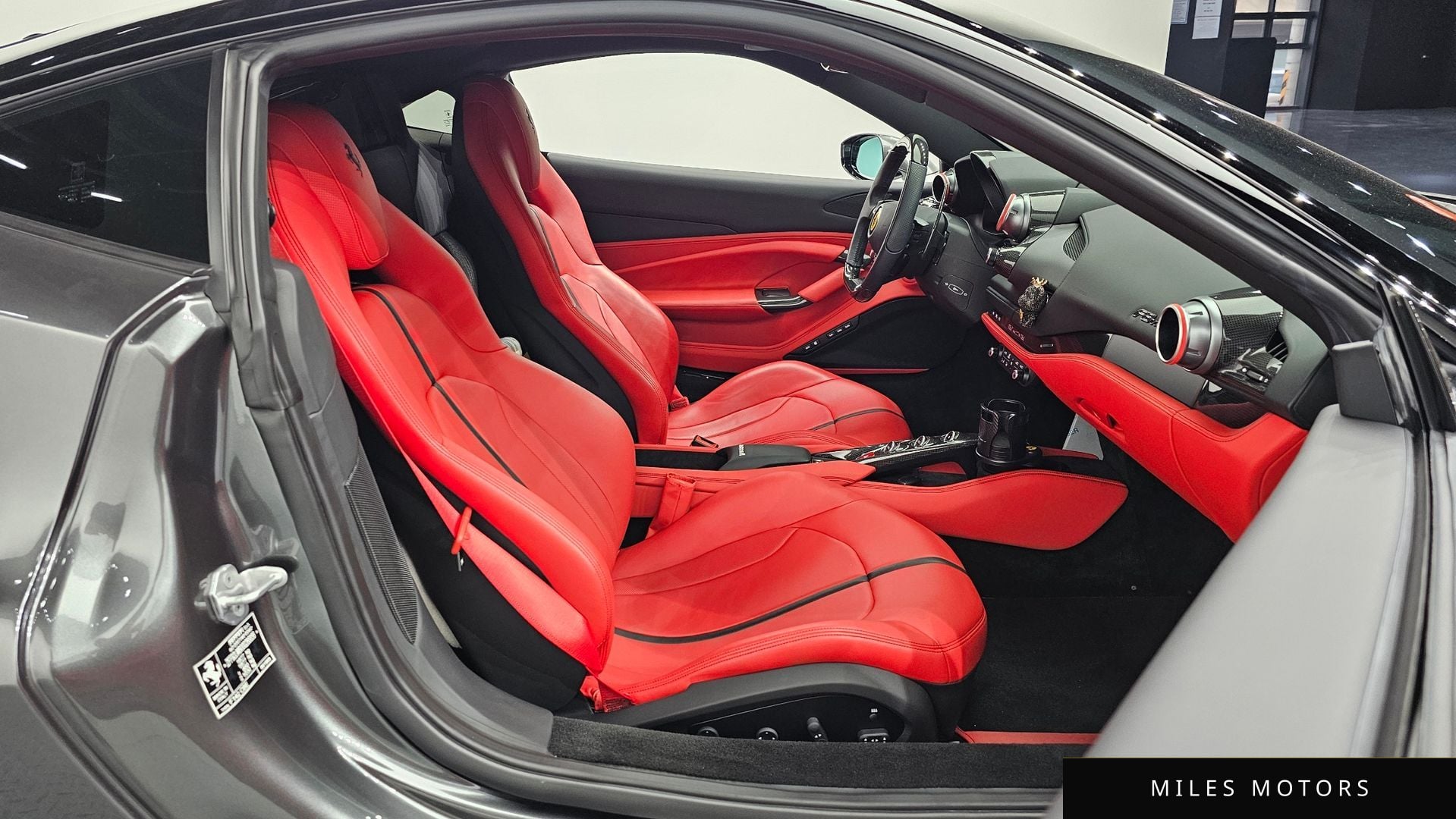 Ferrari F8 트리뷰토 2021 — миниатюра 11