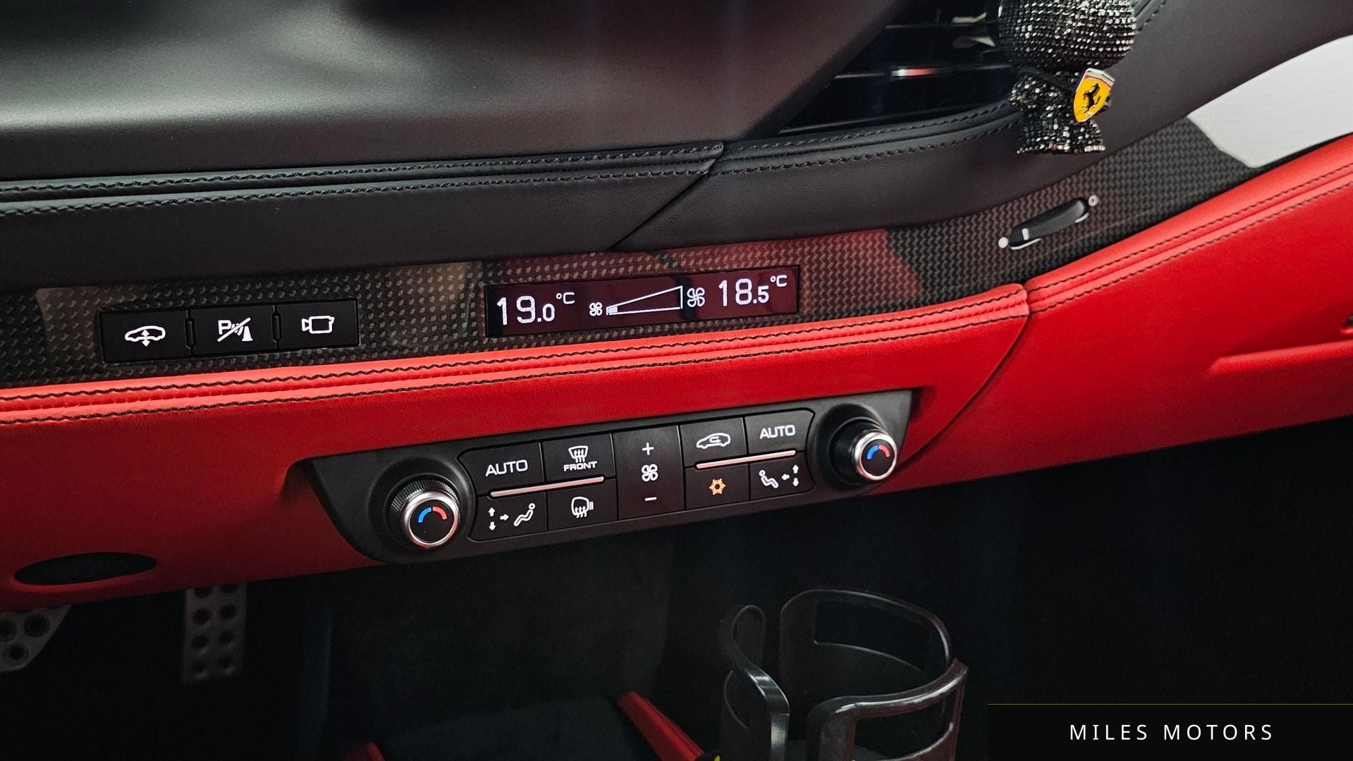 Ferrari F8 트리뷰토 2021 — миниатюра 12