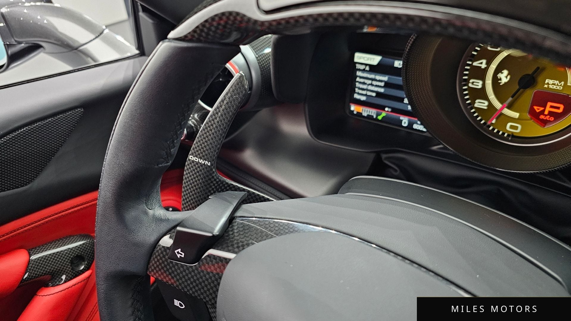 Ferrari F8 트리뷰토 2021 — миниатюра 16