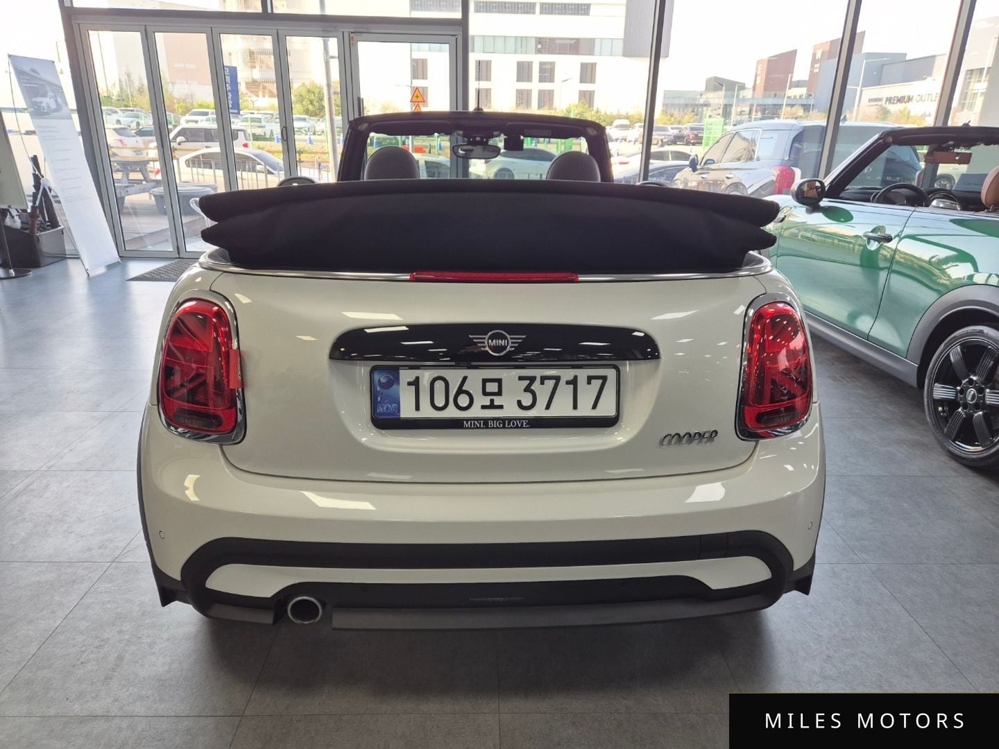 MINI Cooper Convertible 2024 — миниатюра 3
