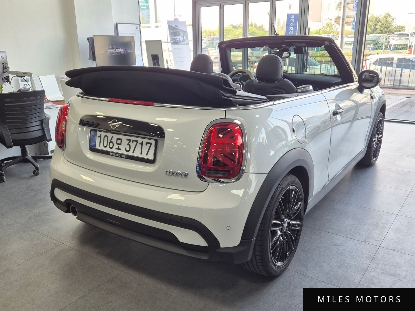 MINI Cooper Convertible 2024 — миниатюра 4