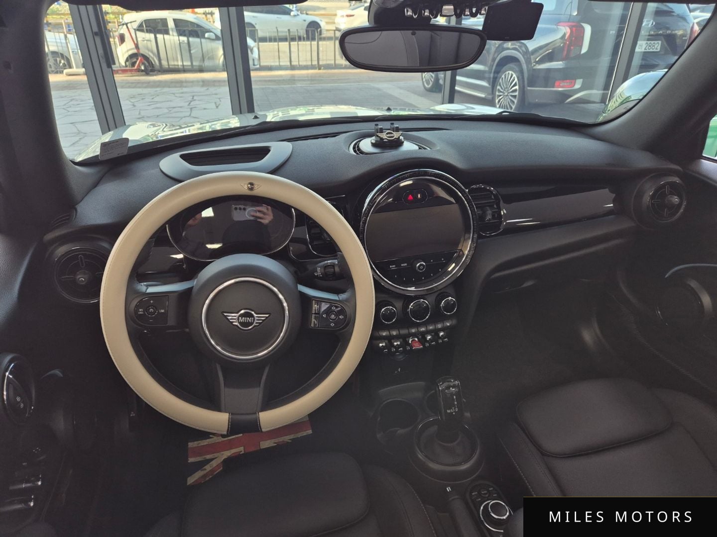 MINI Cooper Convertible 2024 — миниатюра 8