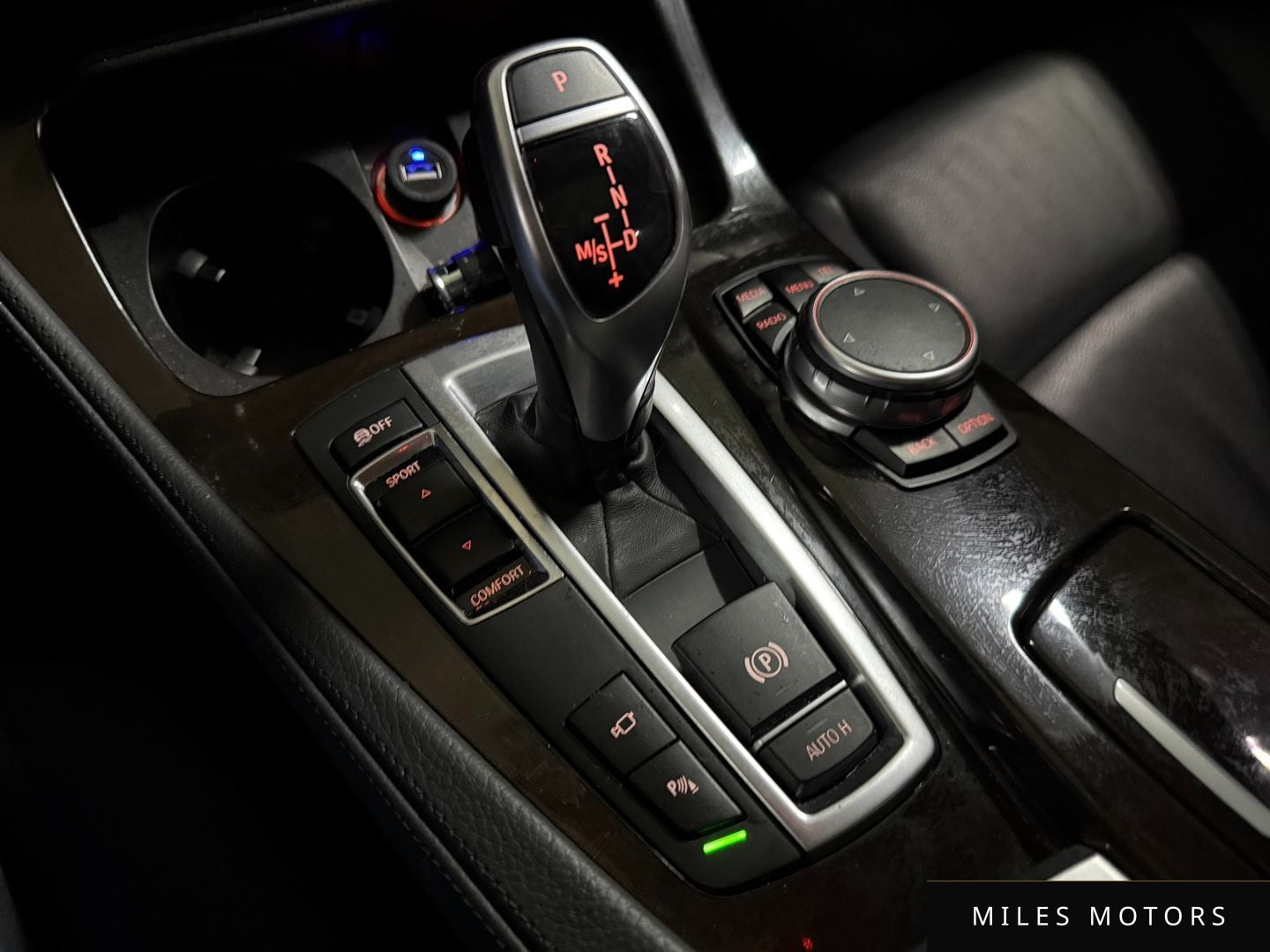 BMW 5 Series (F10) 2015 — миниатюра 9