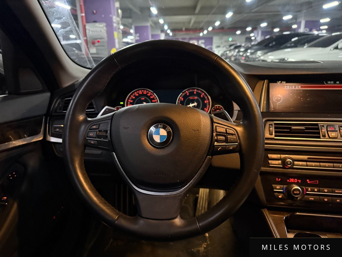 BMW 5 Series (F10) 2015 — миниатюра 10