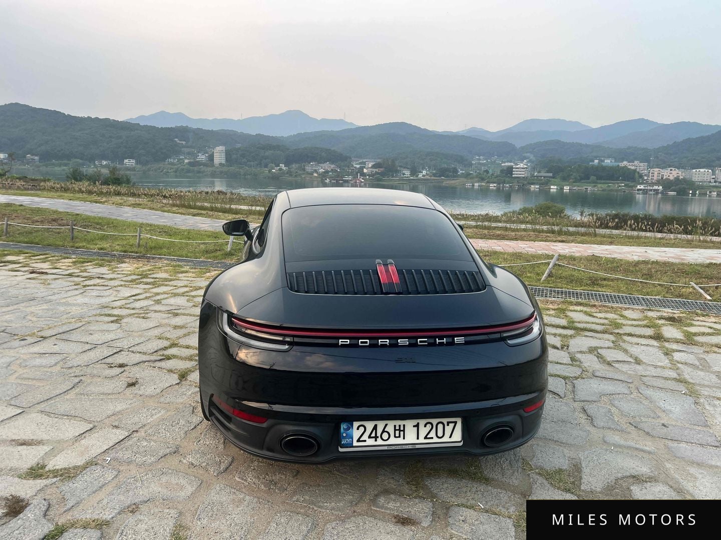 Porsche 911 (992) 2020 — миниатюра 2