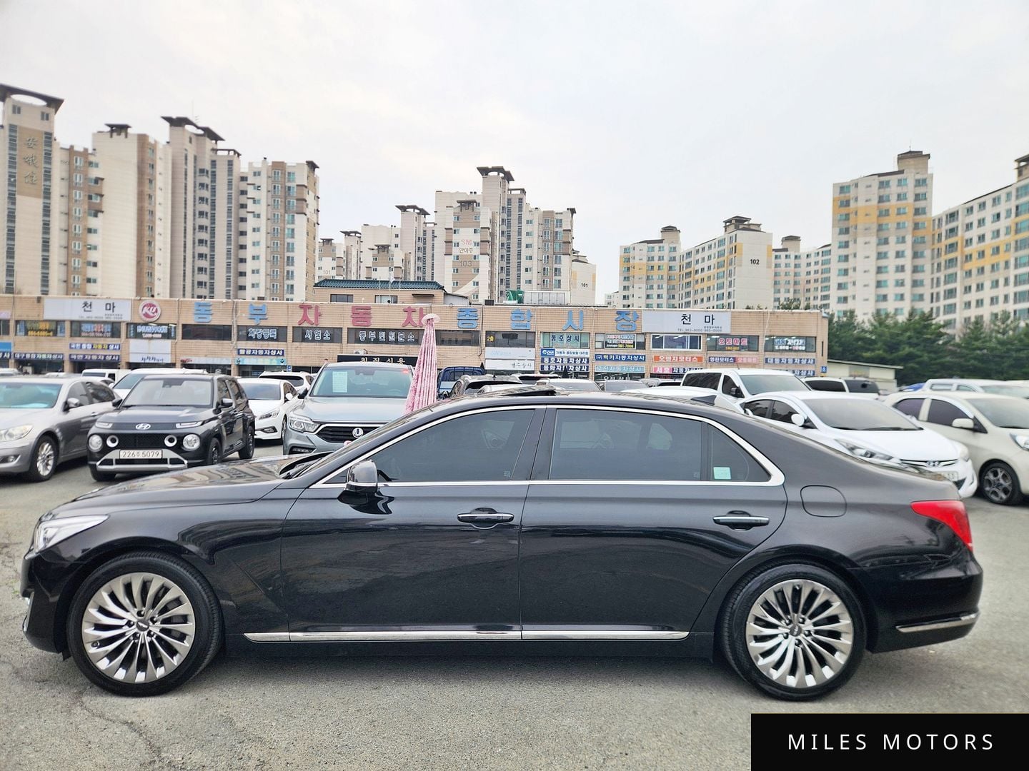Genesis EQ900 2018 — миниатюра 8