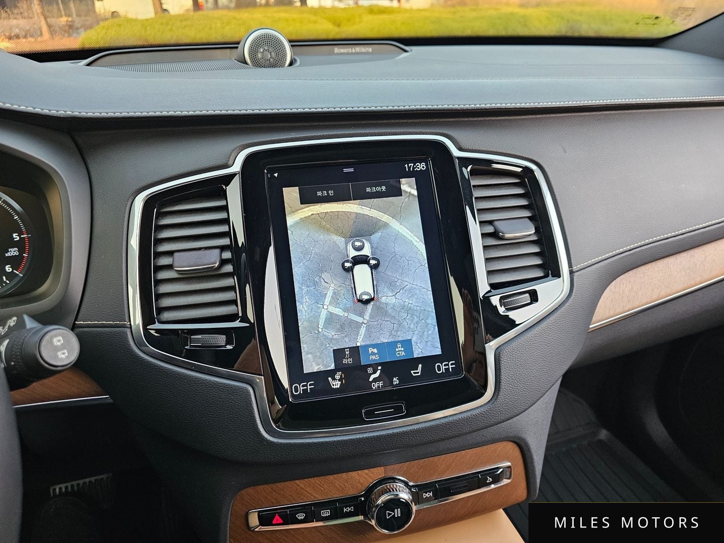 Volvo XC90 2018 — миниатюра 7