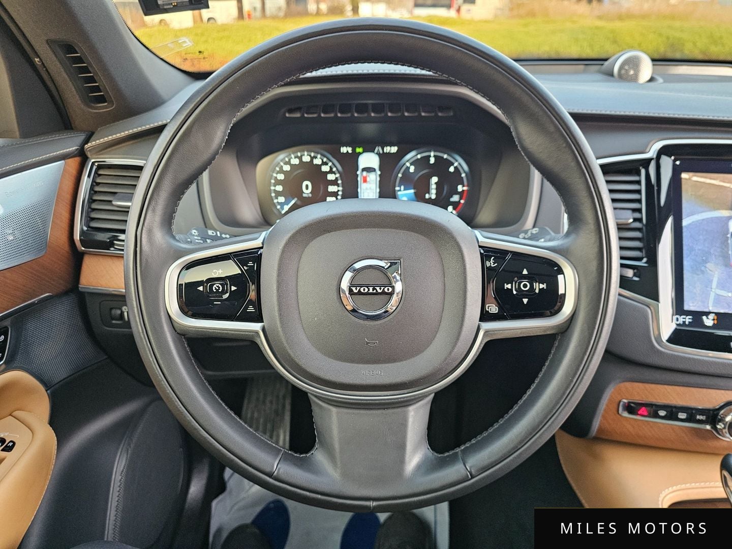 Volvo XC90 2018 — миниатюра 9
