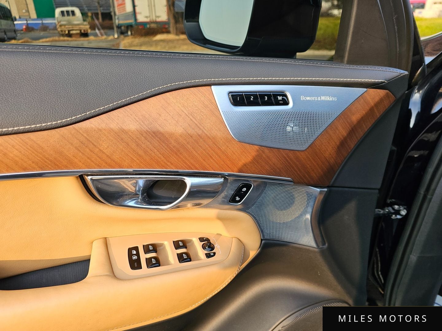 Volvo XC90 2018 — миниатюра 14