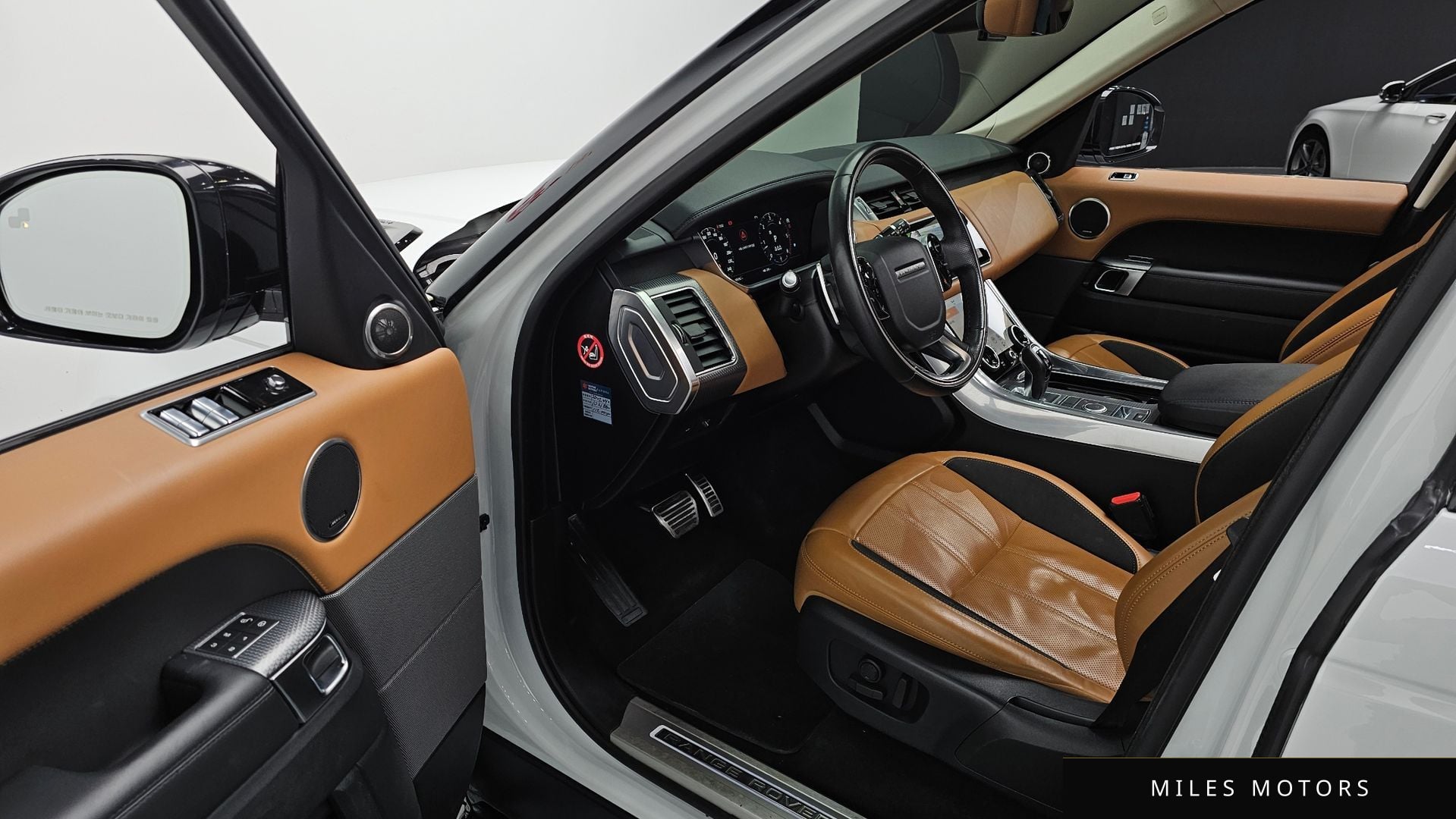 Land Rover Range Rover Sport 2019 — миниатюра 11