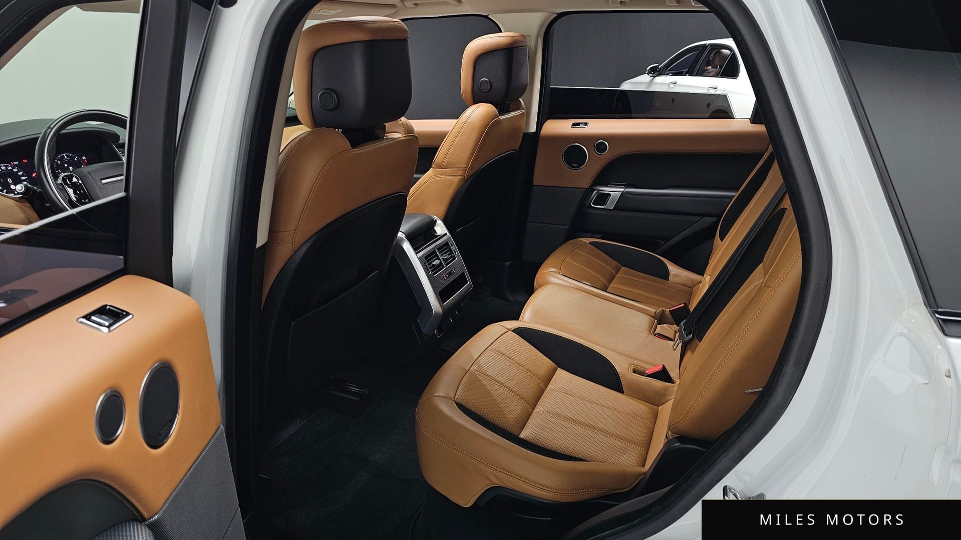 Land Rover Range Rover Sport 2019 — миниатюра 12
