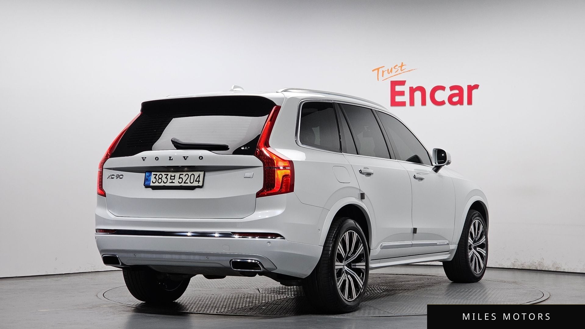 Volvo XC90 2021 — миниатюра 2