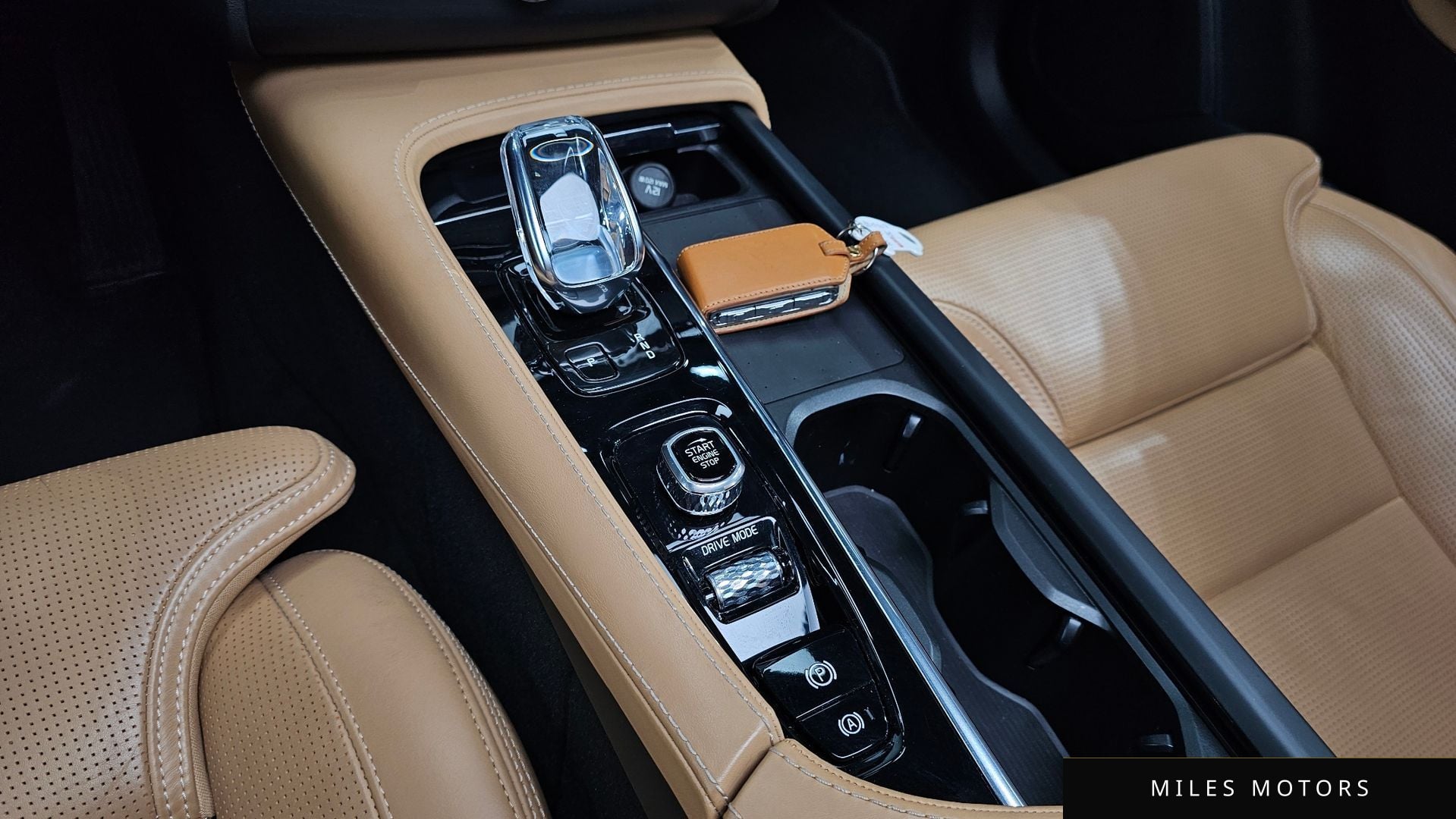 Volvo XC90 2021 — миниатюра 9