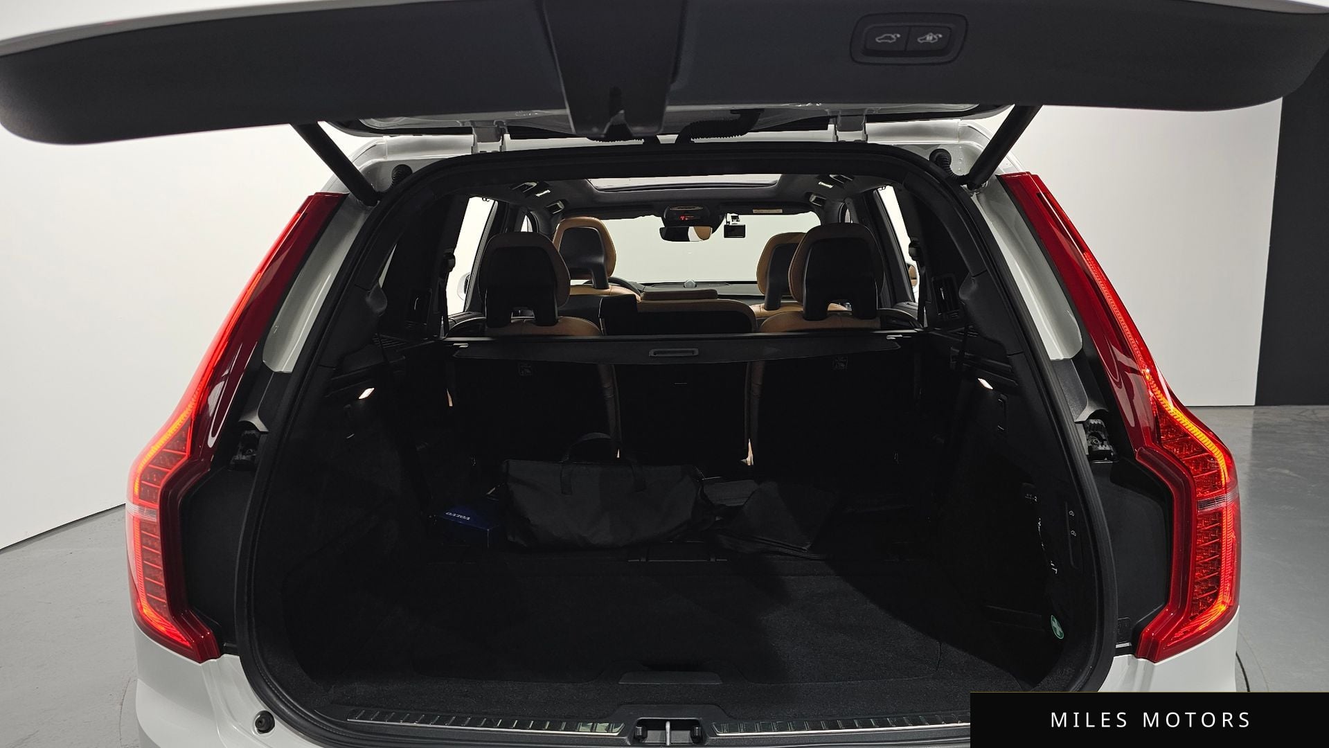 Volvo XC90 2021 — миниатюра 20