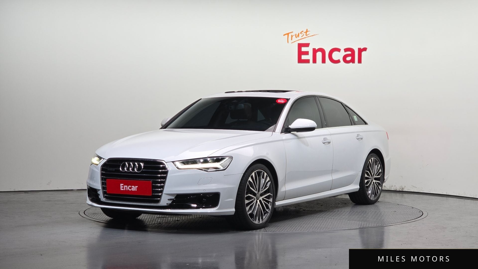 Audi A6 2016 — фото 1 из 12