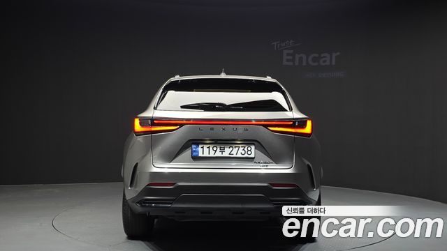 Лексус NX350h 2024 — миниатюра 4