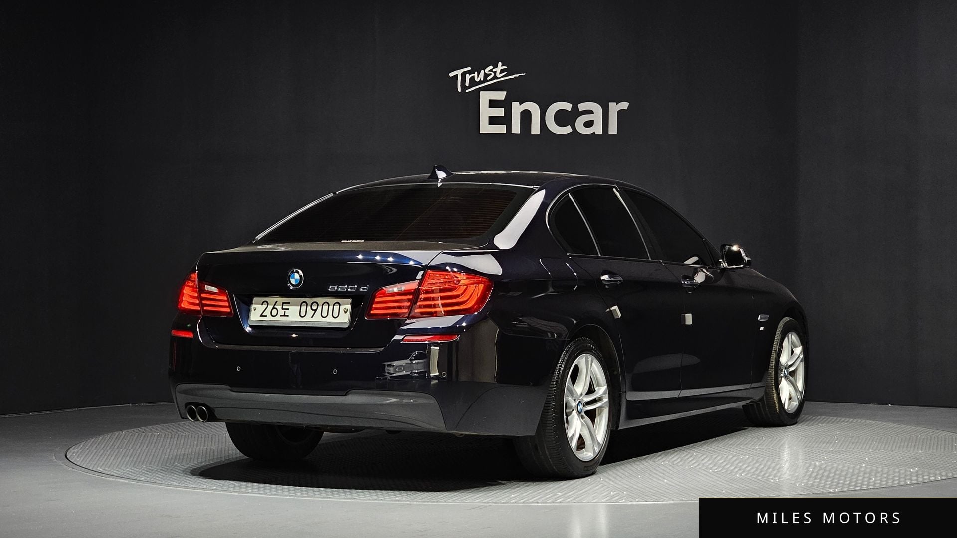 BMW 5 Series (F10) 2016 — миниатюра 2