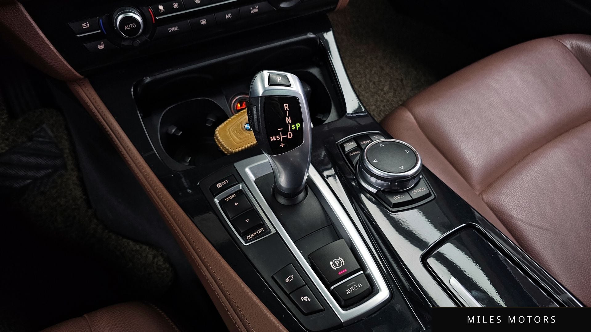 BMW 5 Series (F10) 2016 — миниатюра 9