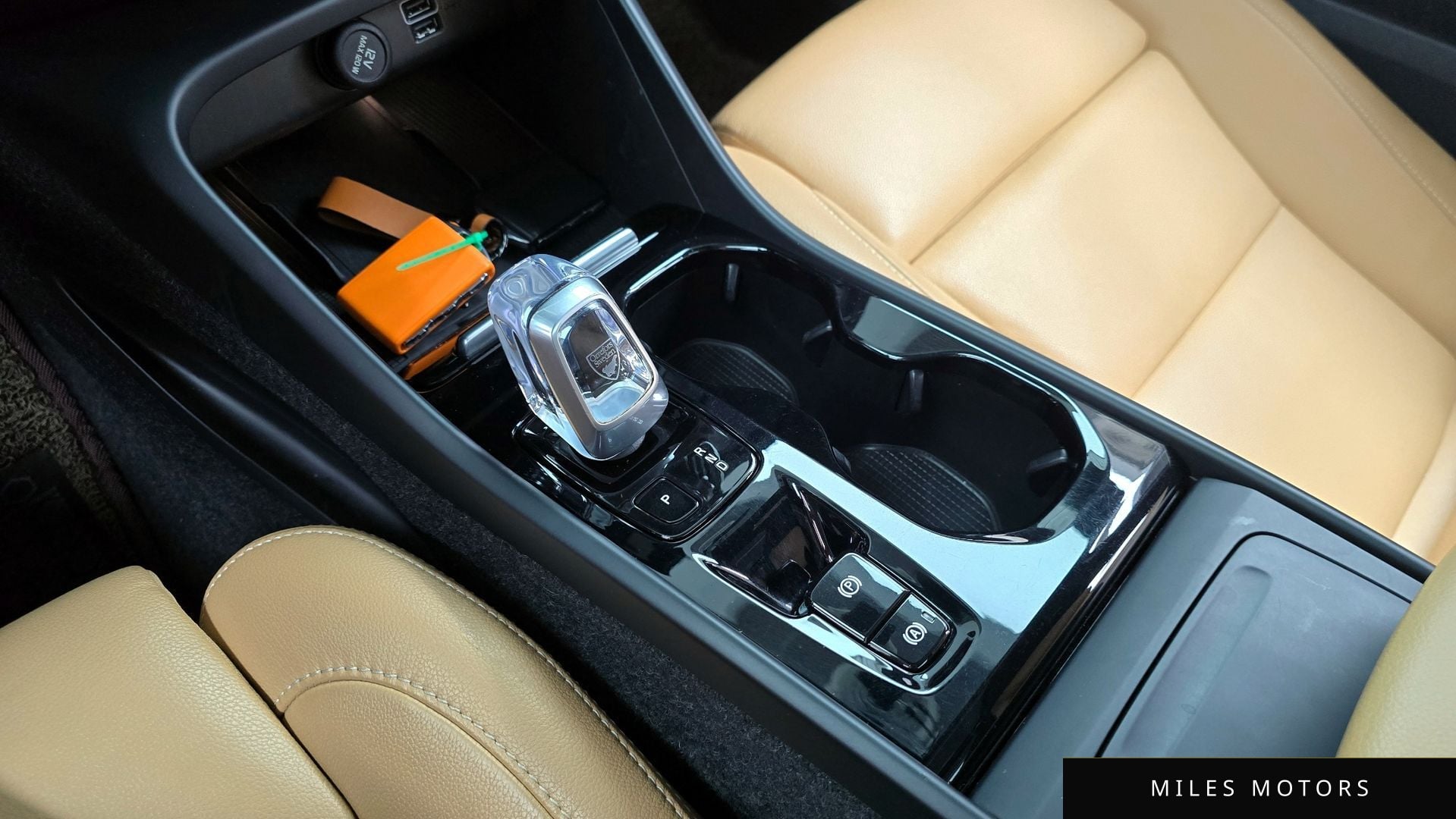 Volvo XC40 2021 — миниатюра 9