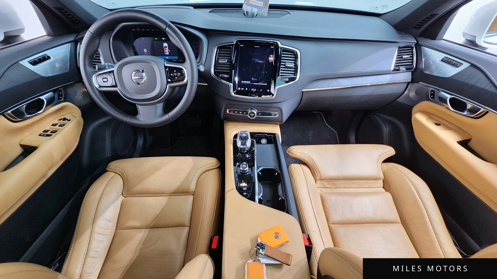 Volvo XC90 2023 — миниатюра 7