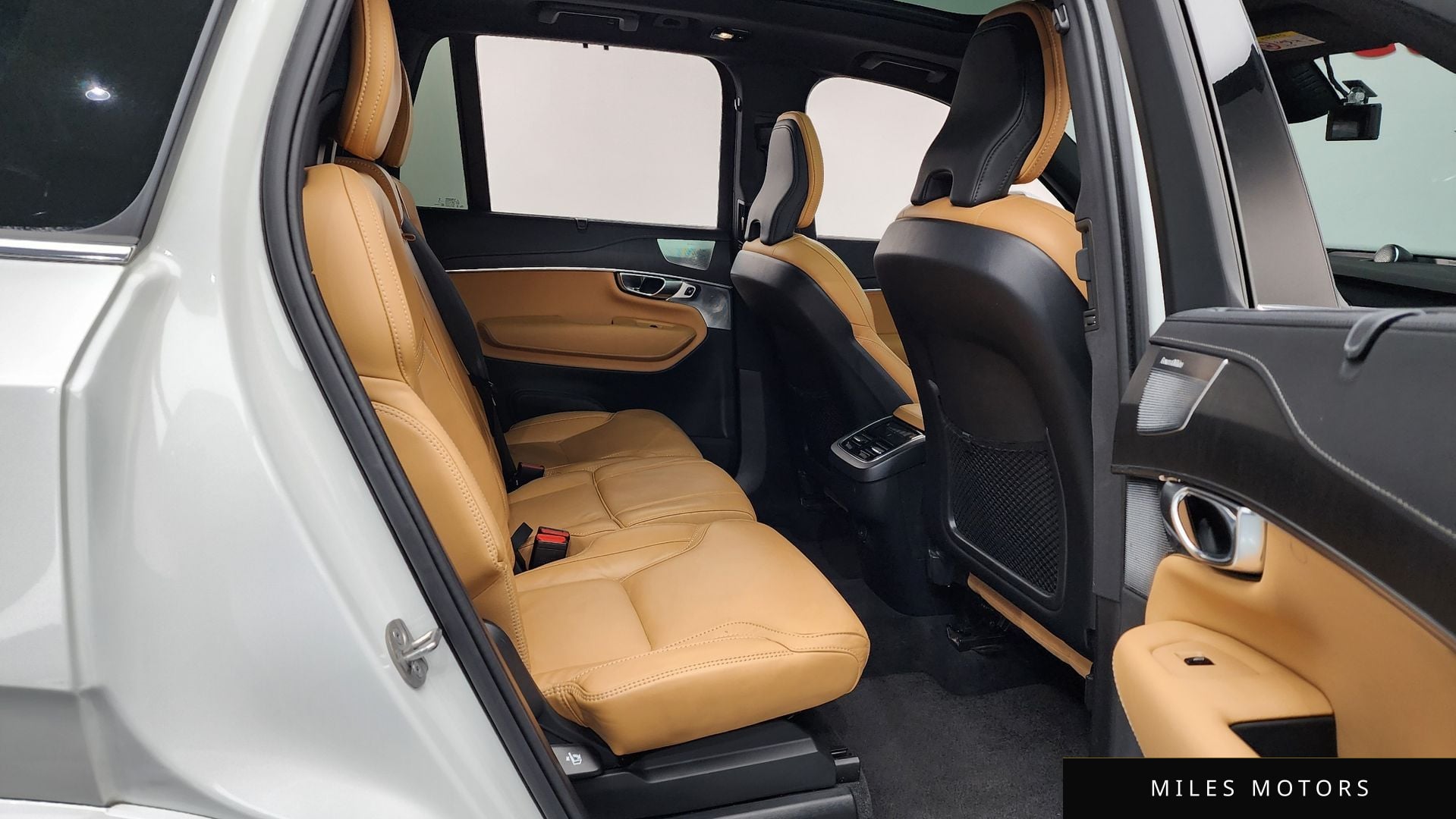 Volvo XC90 2023 — миниатюра 12
