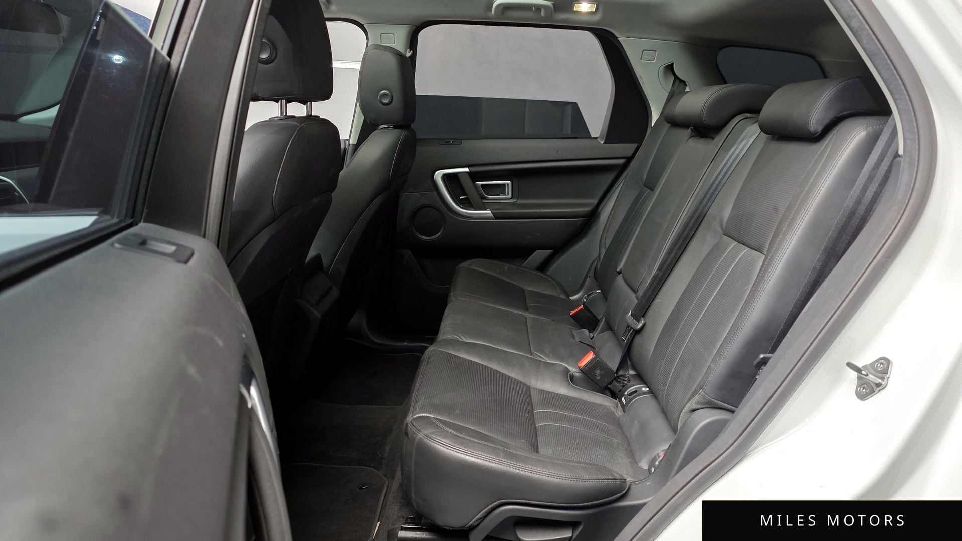 Land Rover Discovery Sport 2019 — миниатюра 12