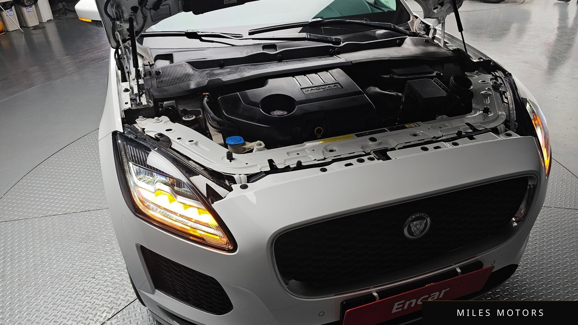 Jaguar E-PACE 2020 — миниатюра 6